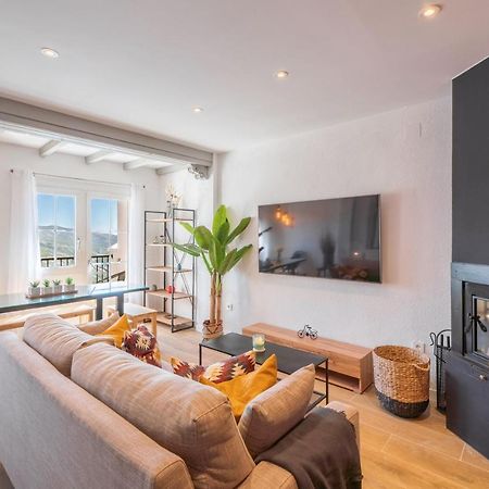 Beautifully Renovated 4 Bedroom Apt + Kid'S Room سْييرا نيفادا المظهر الخارجي الصورة